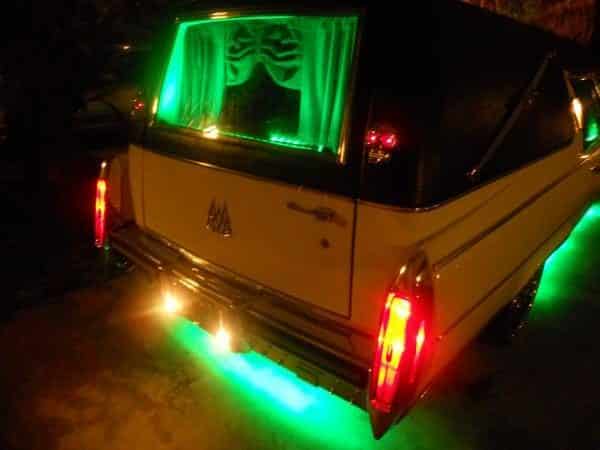 El hombre que abandonó coche fúnebre lleno de armas falsas en Miami 19 98131191-5177329