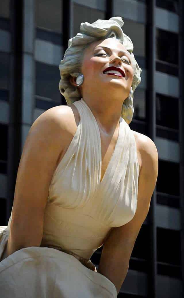 noticias escultura de Marilyn Monroe