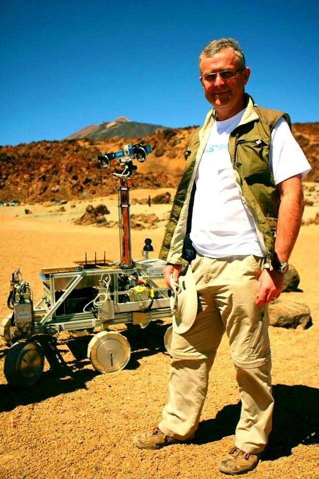 El vehículo robótico Bridget, con el Teide al fondo. | Foto: T.G. Tenerife prueba un Rover para viajar a Marte 6