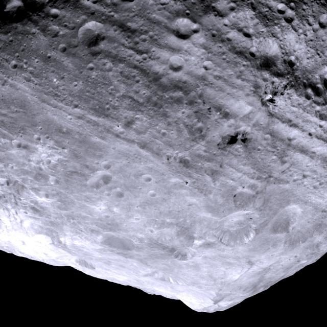 Noticias Curiosas - Imagen del asteroide Vesta 2011