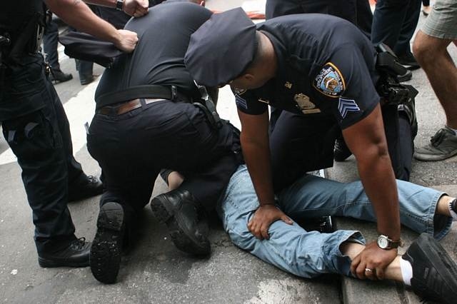 Ocupa Wall Street brutalidad de la policia 4