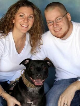 Perro se come 1000 dolares 4