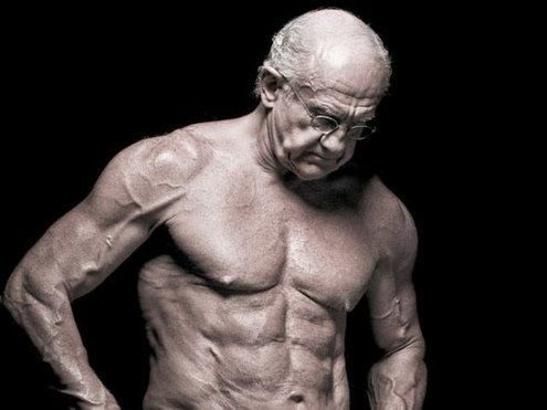  noticias Dr. Jeffry Life tiene 72 y un cuerpo de 20
