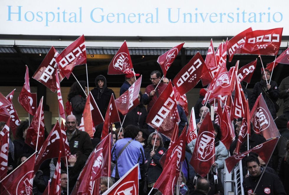 Piquetes sindicales a las puertas del hospital Gregorio Marañón de Madrid.