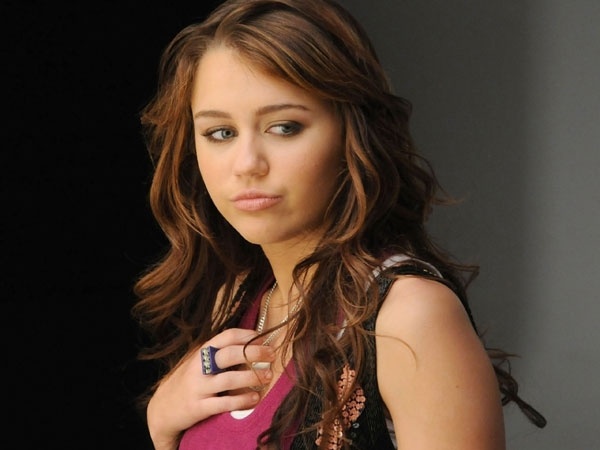 ¿Miley Cyrus, engañada por su novio? 2