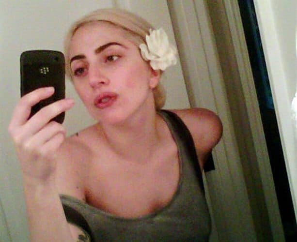 Lady Gaga se mostró en Twitter sin maquillaje 1 Lady Gaga se mostró en Twitter sin maquillaje 2