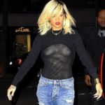 Rihanna salió a la calle con ropas transparentes 4