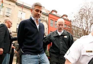 noticias Detuvieron a George Clooney