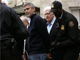 noticias Detuvieron a George Clooney