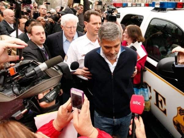 noticias Detuvieron a George Clooney