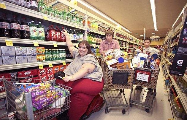 Otra mujer obsesionada con su peso: quiere llegar a 730 kilos 6