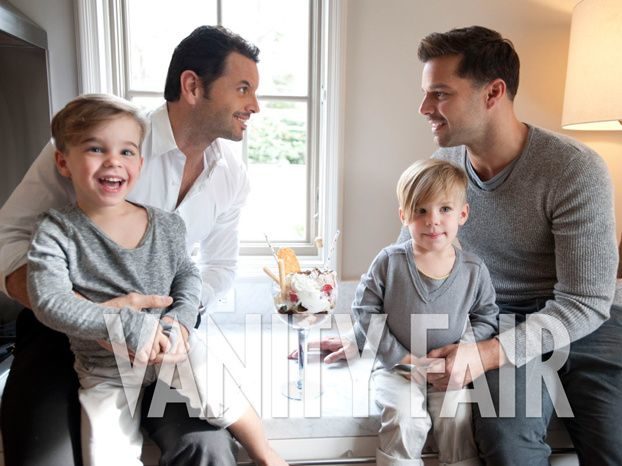 noticias Ricky Martín posó con su novio y sus hijos