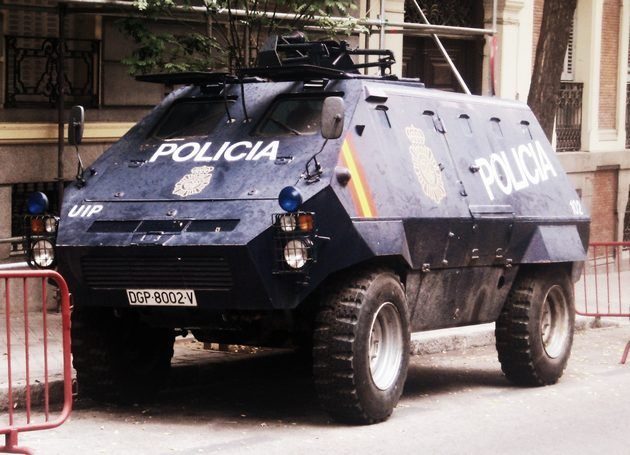 El gobierno endurecerá las leyes para proteger a la policía de los manifestantes 2