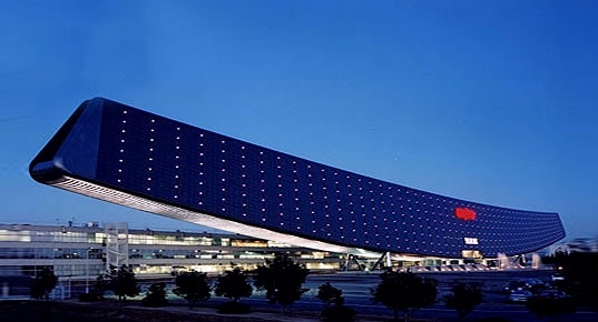 Científicos inventan edificio que se autoabastece de electricidad 1 Científicos inventan edificio que se autoabastece de electricidad 2