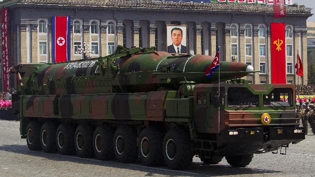 Los poderosos y amenazantes misiles que exhibe Corea del Norte son falsos 1
