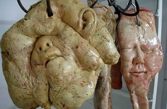 El pan del Horror, vende panes en forma miembros humanos 5