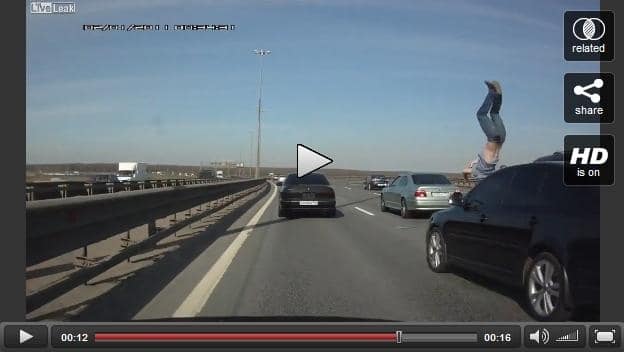 Atropellado en la autopista 1 Atropellado en la autopista 2