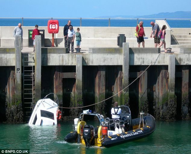 Compra un barco llamado Titanic II y se hunde en el viaje inagural 4 Titanic II se hunde