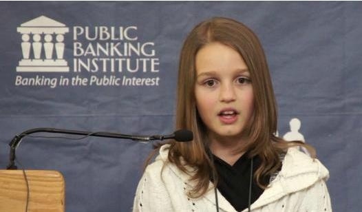 "Estamos siendo robados por los bancos y un gobierno cómplice": analista de 12 años triunfa en la web 1 "Estamos siendo robados por los bancos y un gobierno cómplice": analista de 12 años triunfa en la web 2