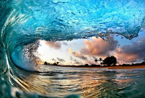 Dentro de las impresionantes olas de Hawai (Fotos) 2 noticias Dentro de las impresionantes olas de Hawai (Fotos)