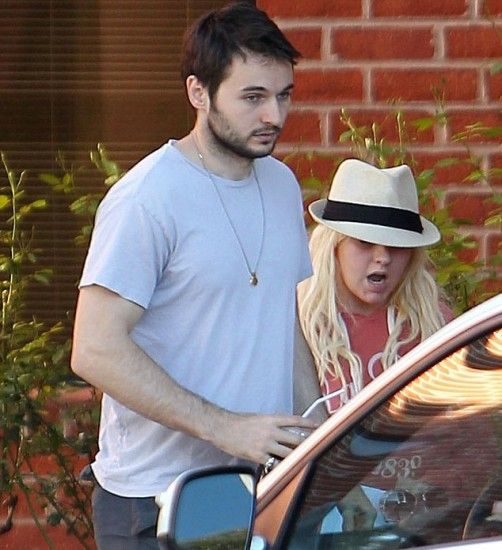 Totalmente irreconocible sin maquillaje y tan mal vestida 2 noticias Christina Aguilera luce totalmente irreconocible sin maquillaje