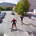 Las extrañas y fascinantes instantáneas escondidas en Google Street View 3