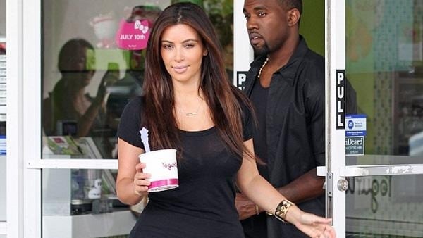 El look "colegiala" de Kim Kardashian 1 El look "colegiala" de Kim Kardashian 2