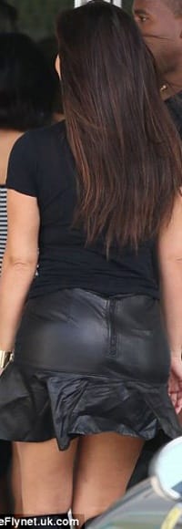 El look "colegiala" de Kim Kardashian 4 El look "colegiala" de Kim Kardashian 5