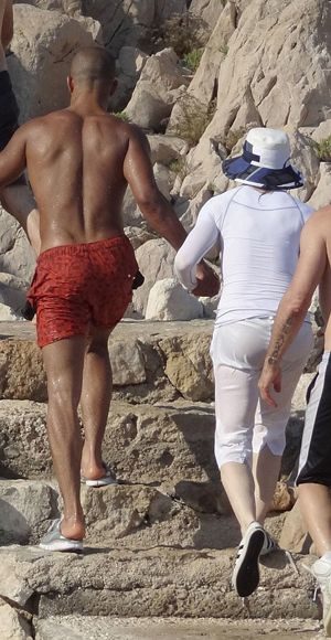 noticias El atípico look "playero" de Madonna en Francia