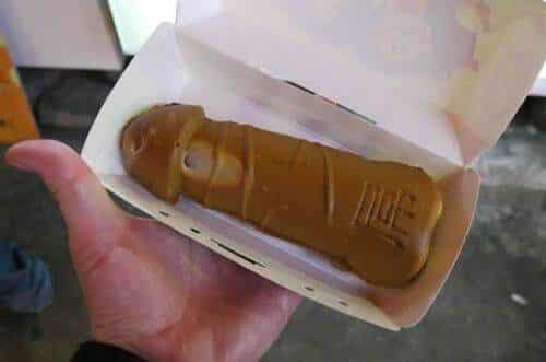 pastel con forma de pene