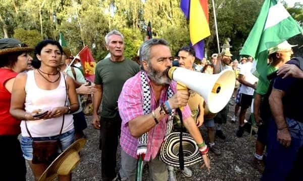 Juan Manuel Sanchez Gordillo juanto a Diego Cañameroy miembros del SAT