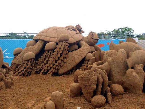 esculturas-hechas-de-arena-17