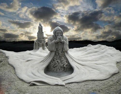 esculturas-hechas-de-arena-29