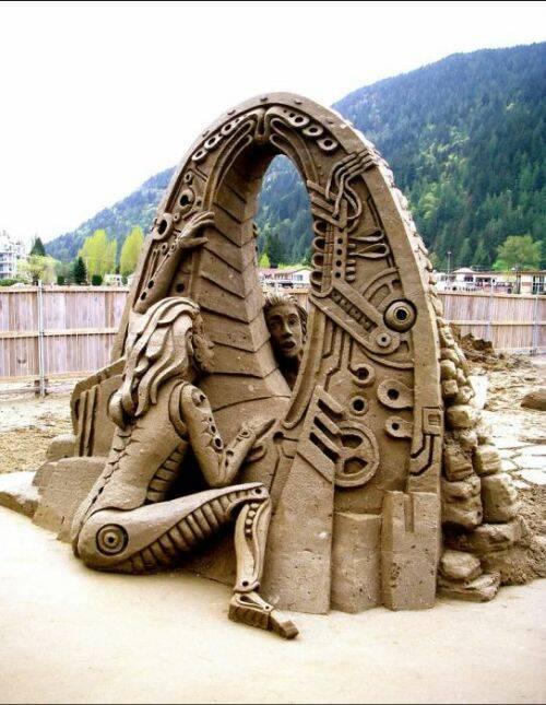 esculturas-hechas-de-arena-35