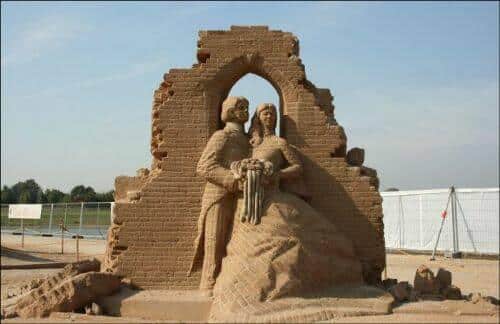 esculturas-hechas-de-arena-54