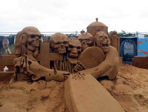 esculturas-hechas-de-arena-69