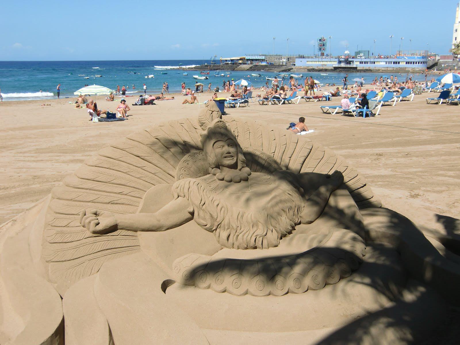 esculturas-hechas-de-arena-9