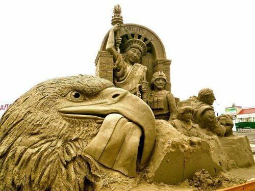 esculturas-hechas-de-arena-91