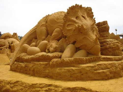 esculturas-hechas-de-arena-94