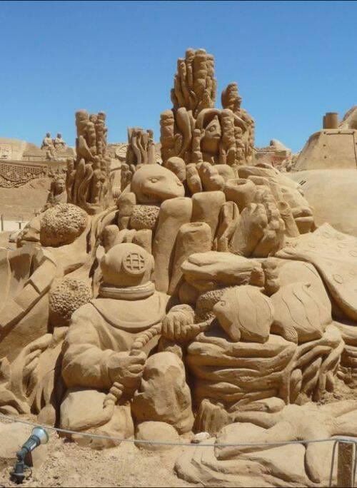 esculturas-hechas-de-arena-96