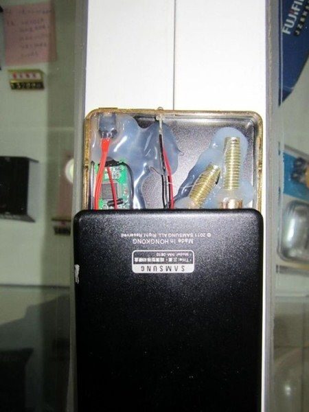 El interior de un disco duro de los chinos 5