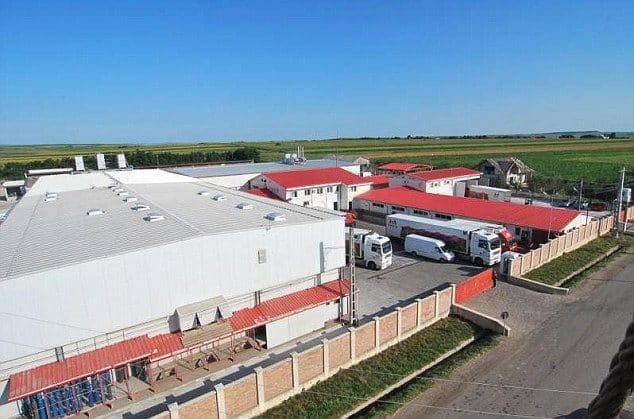 Matadero en Rumania: No solo los supermercados tienen carne de caballo si no tambien podrian tener de burro 5 Matadero en Rumania: No solo los supermercados tienen carne de caballo si no tambien podrian tener de burro 6