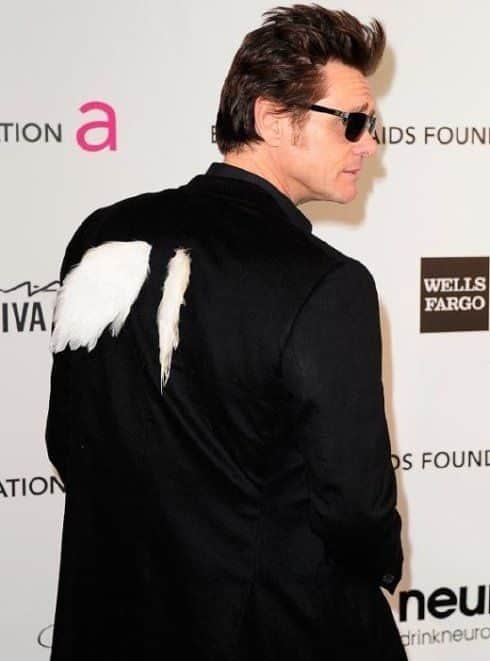 Jim Carrey luciendo sus pies gigantes en los Oscar 9 jimcarreypiesgrandes19-9924703