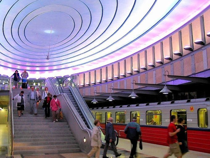 Las Estaciones de Metro más espectaculares de Europa 14