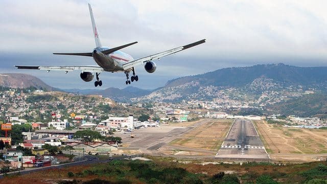 20 pistas de aterrizaje terroríficas que te quitarán las ganas de volar 19