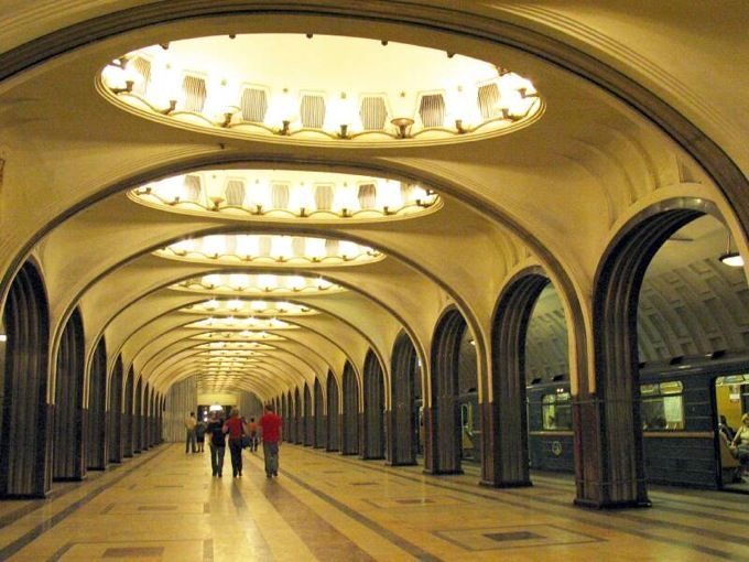 Las Estaciones de Metro más espectaculares de Europa 3