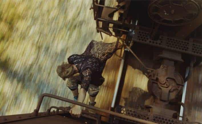 Narra desde dentro la vida de los vagabundos juveniles que viajan como polizones ferroviarios 11