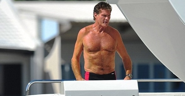 David Hasselhoff no está nada mal para tener 60 años 1 David Hasselhoff no está nada mal para tener 60 años 2