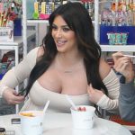 Kim Kardashian se está poniendo enorme 2