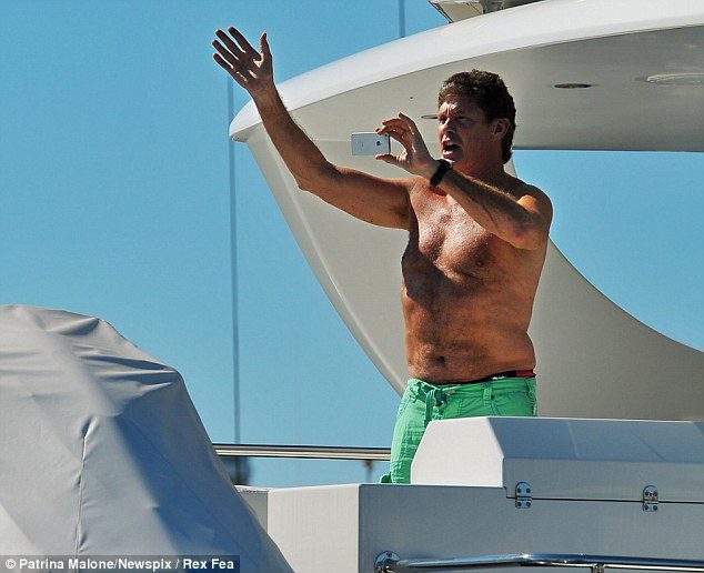 David Hasselhoff no está nada mal para tener 60 años 5 noticiascuriosas David Hasselhoff no está nada mal para tener 60 años
